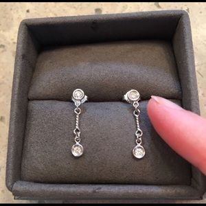18K white gold and diamond dangle earrings